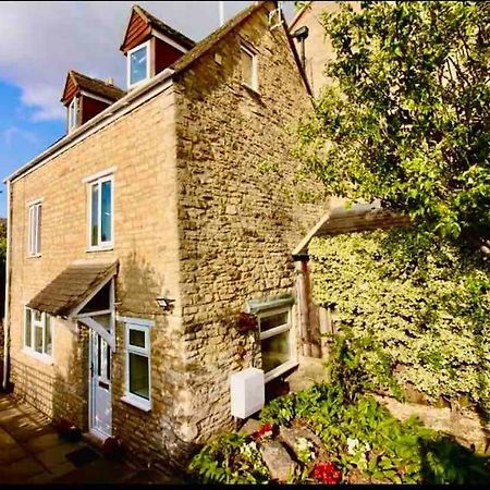 Quaint Cotswold Cottage チッピング・ノートン エクステリア 写真
